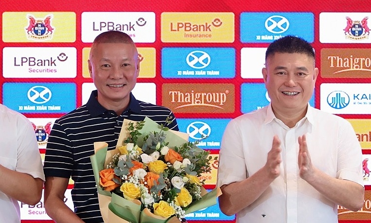 CLB Ninh Bình bổ nhiệm HLV Chu Đình Nghiêm, đổi tướng lần thứ tư mùa 2025-2026 - hình ảnh - new88jl.com CLB Ninh Bình bổ nhiệm HLV Chu Đình Nghiêm, đổi tướng lần thứ tư mùa 2025-2026 - hình ảnh - new88jl.com