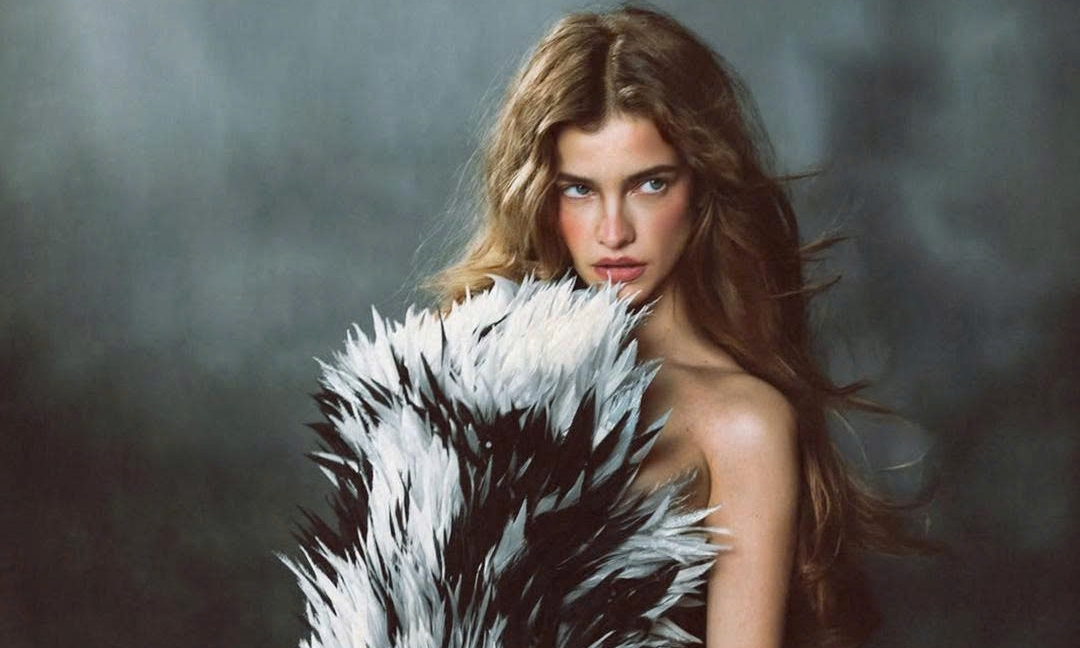 Thiên thần Victoria’s Secret Barbara Palvin diện đầm ảo giác của Đỗ Long - hình ảnh - new88jl.com