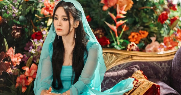 Đằng sau ống kính máy quay, Song Hye Kyo thực sự là người như thế nào? - hình ảnh - new88jl.com Đằng sau ống kính máy quay, Song Hye Kyo thực sự là người như thế nào? - hình ảnh - new88jl.com