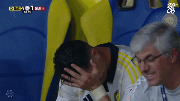 Ronaldo không ngừng khóc khi Al Nassr vô địch Saudi League - hình ảnh - new88jl.com Ronaldo không ngừng khóc khi Al Nassr vô địch Saudi League - hình ảnh - new88jl.com