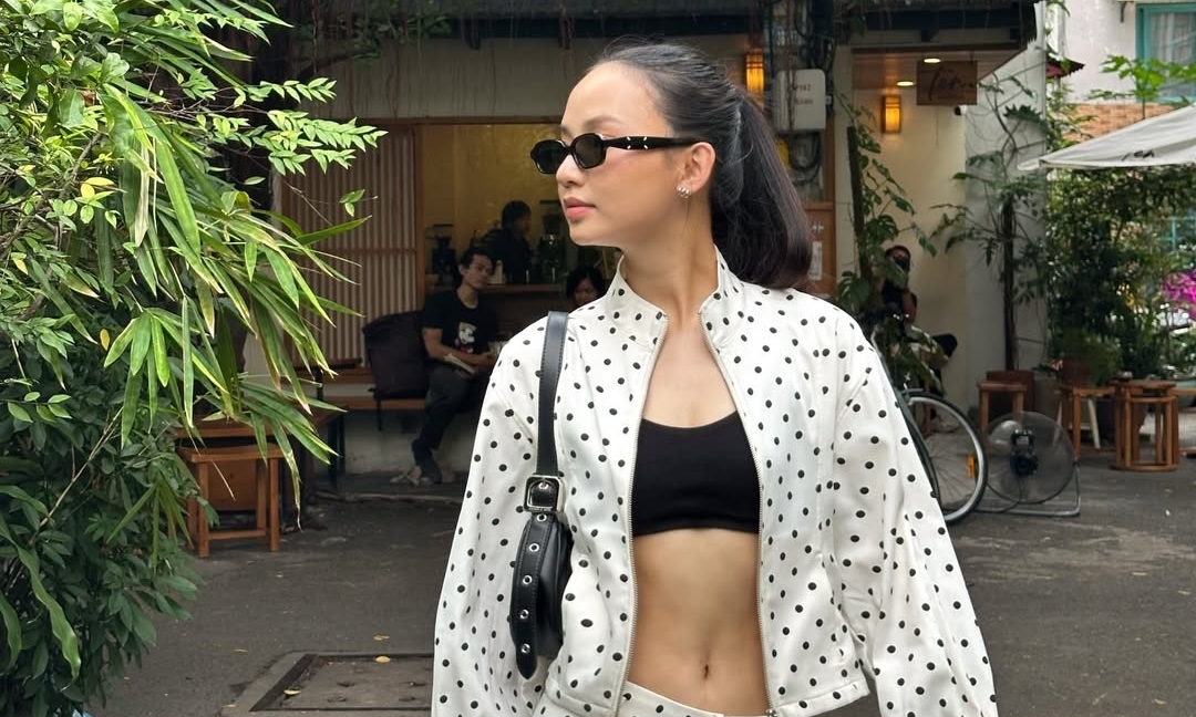 Giới trẻ lăng xê mốt khoe nội y: Xu hướng thời trang hay thách thức chuẩn mực? - hình ảnh - new88jl.com