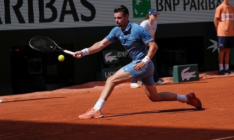 Tay vợt Arthur Gea bỏ dở trận đấu tại Roland Garros 2026 vì tiêu chảy - hình ảnh - new88jl.com