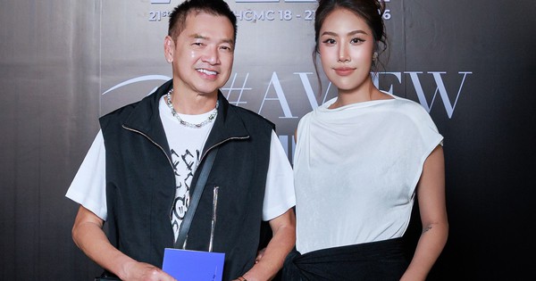 Quang Minh cùng vợ kém tuổi đi sự kiện, tiết lộ cuộc sống hôn nhân: góc nhìn mới cho người chơi Việt - hình ảnh - new88jl.com Quang Minh cùng vợ kém tuổi đi sự kiện, tiết lộ cuộc sống hôn nhân: góc nhìn mới cho người chơi Việt - hình ảnh - new88jl.com