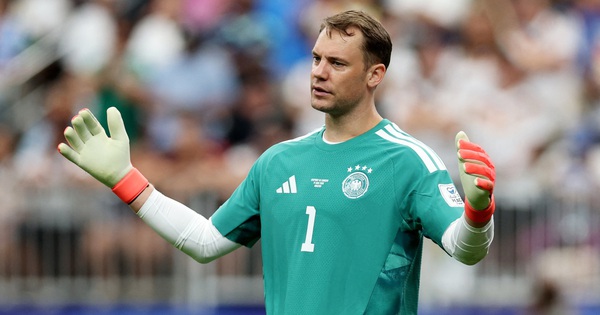Manuel Neuer vi phạm luật FIFA ngày tái xuất đội tuyển Đức, may mắn thoát án phạt - hình ảnh - new88jl.com
