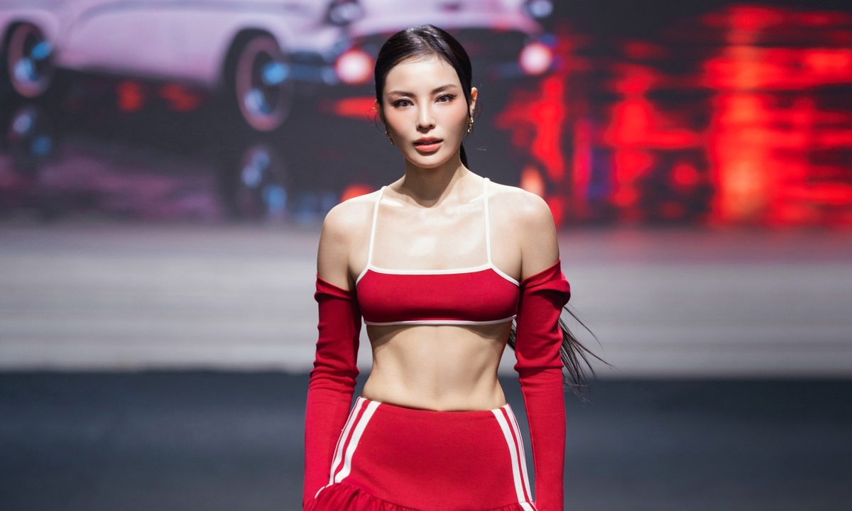 Đỗ Mạnh Cường khuấy động làng mốt với phong cách thể thao tại show DMC - hình ảnh - new88jl.com