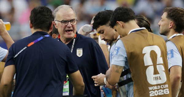 Cầu thủ Uruguay phản ứng dữ dội HLV Bielsa trước trận quyết đấu Tây Ban Nha - hình ảnh - new88jl.com