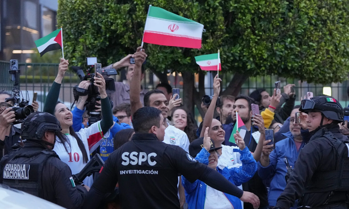 FIFA thu hồi suất mua vé World Cup của CĐV Iran: Tác động đến người hâm mộ và cộng đồng cá cược - hình ảnh - new88jl.com