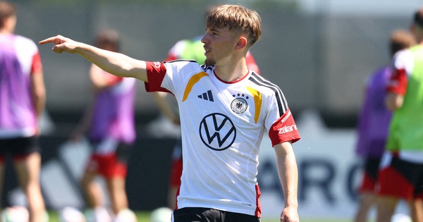 ‘Viên ngọc mới’ của đội tuyển Đức nhập viện khẩn, HLV Nagelsmann gọi người thay thế gấp - hình ảnh - new88jl.com ‘Viên ngọc mới’ của đội tuyển Đức nhập viện khẩn, HLV Nagelsmann gọi người thay thế gấp - hình ảnh - new88jl.com
