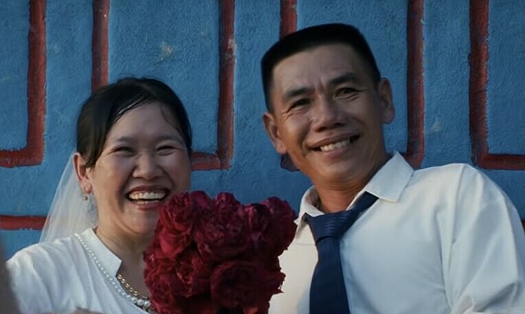 Bức Tường kể chuyện tình người dân làng chài trong MV “Đi về phía mùa hè” - hình ảnh - new88jl.com Bức Tường kể chuyện tình người dân làng chài trong MV “Đi về phía mùa hè” - hình ảnh - new88jl.com