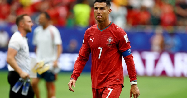 Bị gọi là ‘lời nguyền’ của đội tuyển Bồ Đào Nha, Ronaldo nói gì? - hình ảnh - new88jl.com