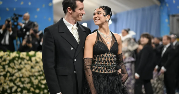 Đăng nhập NEW88 để theo dõi tin nóng: Dua Lipa bí mật kết hôn với tài tử James Bond tương lai - hình ảnh - new88jl.com Đăng nhập NEW88 để theo dõi tin nóng: Dua Lipa bí mật kết hôn với tài tử James Bond tương lai - hình ảnh - new88jl.com