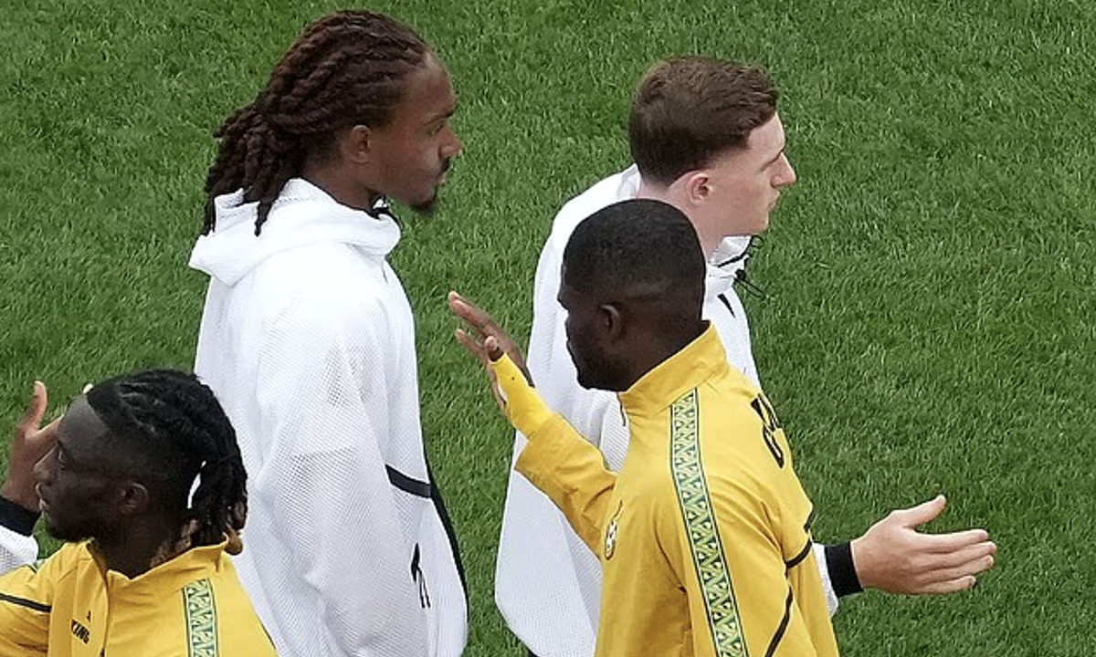 Cầu thủ Anh từ chối bắt tay đối thủ ở World Cup: Hành động gây tranh cãi trước trận Ghana - hình ảnh - new88jl.com