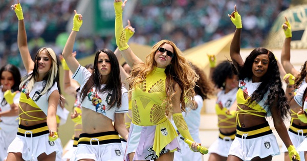 Shakira nhảy múa ăn mừng khi Colombia có vé đi tiếp, vì sao Ronaldo phải lo? - hình ảnh - new88jl.com
