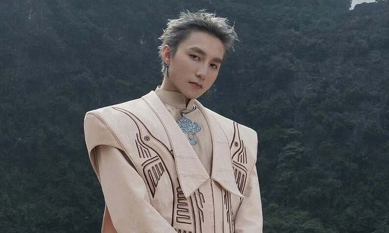 Sơn Tùng M-TP Sửa MV ‘Come My Way’ Sau Phản Ứng Từ Nghệ Sĩ Lê Giang - hình ảnh - new88jl.com Sơn Tùng M-TP Sửa MV ‘Come My Way’ Sau Phản Ứng Từ Nghệ Sĩ Lê Giang - hình ảnh - new88jl.com