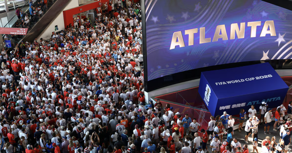 Cơn sốt vòng tay ‘huyền thoại’ tại World Cup 2026: Món quà miễn phí khiến triệu fan cuồng nhiệt - hình ảnh - new88jl.com Cơn sốt vòng tay ‘huyền thoại’ tại World Cup 2026: Món quà miễn phí khiến triệu fan cuồng nhiệt - hình ảnh - new88jl.com