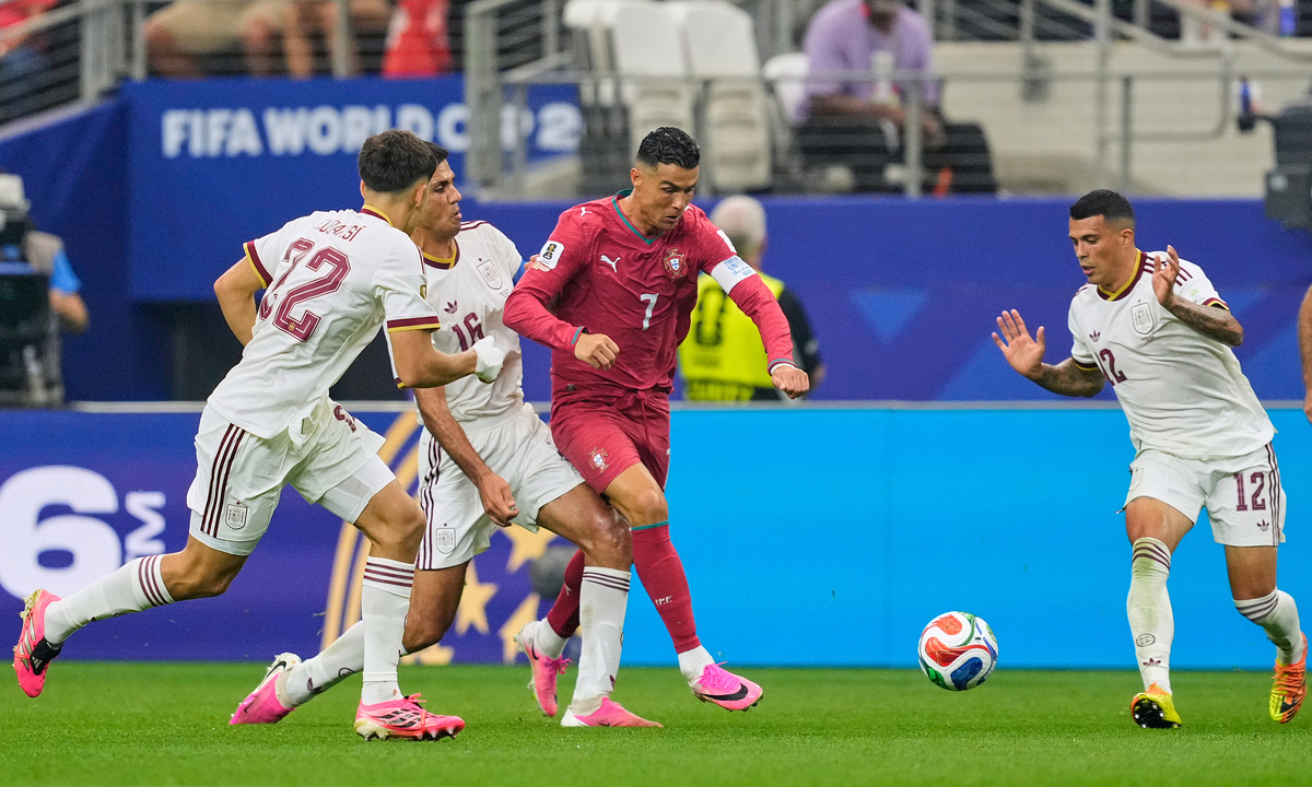 Ronaldo Nhận Điểm Thấp Nhất Trận Thua Tây Ban Nha: Cơ Hội Cá Cược Mới Từ NEW88 - hình ảnh - new88jl.com Ronaldo Nhận Điểm Thấp Nhất Trận Thua Tây Ban Nha: Cơ Hội Cá Cược Mới Từ NEW88 - hình ảnh - new88jl.com